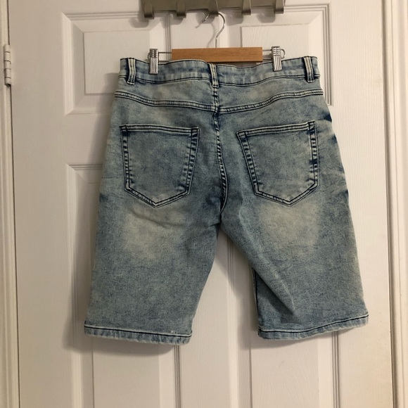 Urban Heritage Light Wash Jean Shorts - Picture 2 of 4